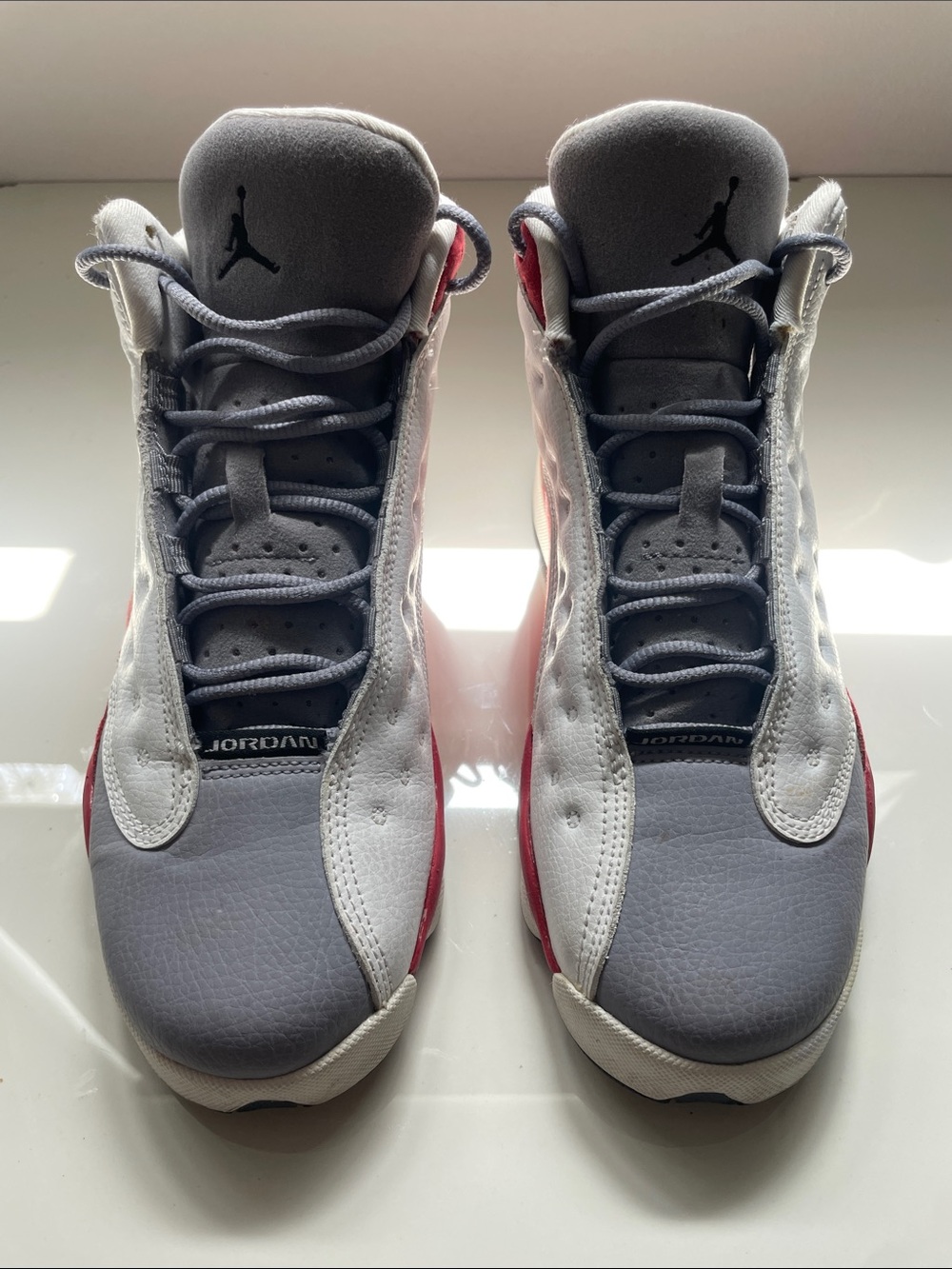 Jordan Kids Gray, White & Red Retro Sneakers 2014 sz 6 Y